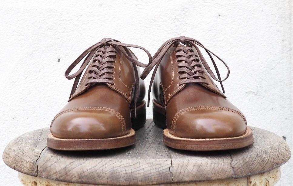 Makers(メイカーズ) パンチドキャップトゥ コードヴァン 定番のお歳暮 - 靴